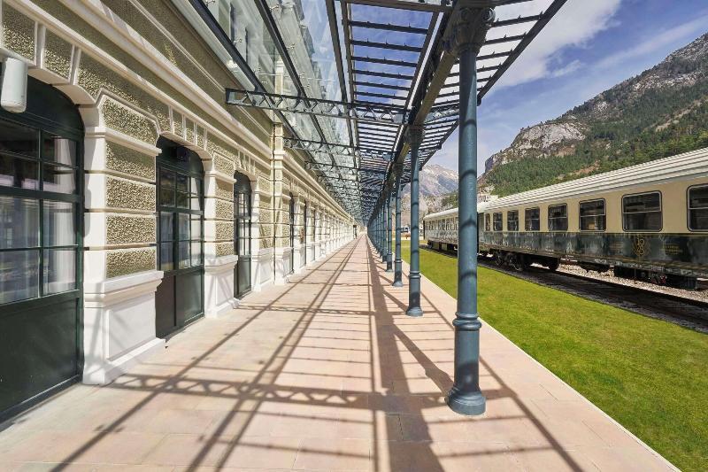 Canfranc Estacion Royal Hideaway Hotel Kültér fotó